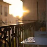 Apartment Maison Toesca - Old Charm & Sunny Balcony Cannes
