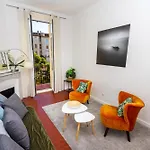 Maison Toesca - Old Charm & Sunny Balcony Apartment Cannes