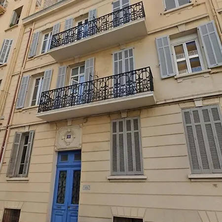 Maison Toesca - Old Charm & Sunny Balcony