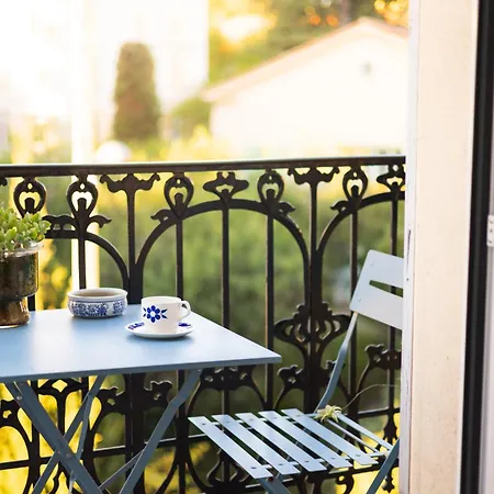 Maison Toesca - Old Charm & Sunny Balcony アパート カンヌ