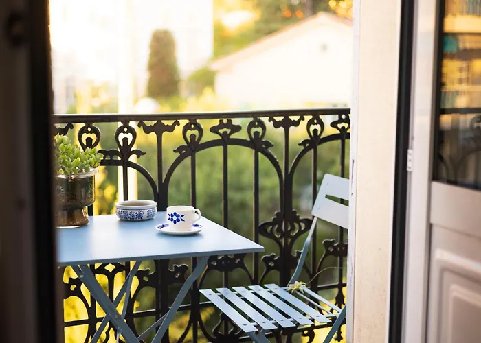 Maison Toesca - Old Charm & Sunny Balcony アパート カンヌ