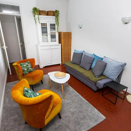 Maison Toesca - Old Charm & Sunny Balcony Apartment *